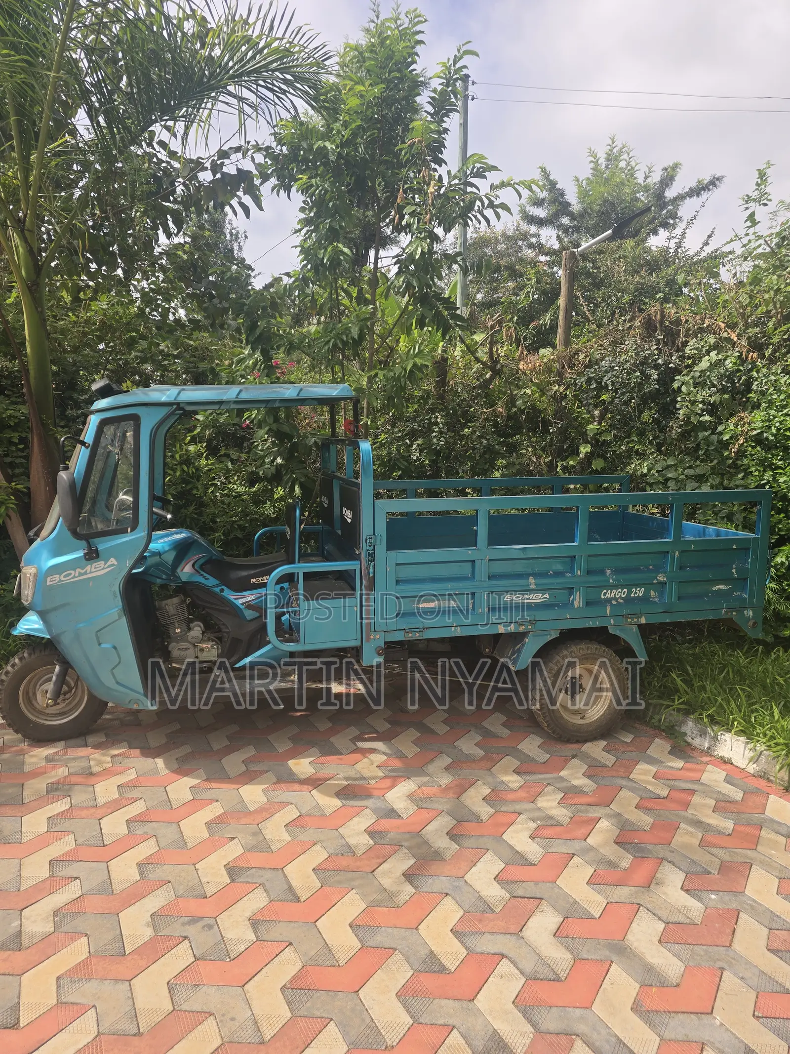Bomba 250cc 2023 Blue