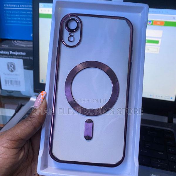 iPhone Xr Clear Case - Magsafe Compatible, Wireless Charging - thumbnail 3