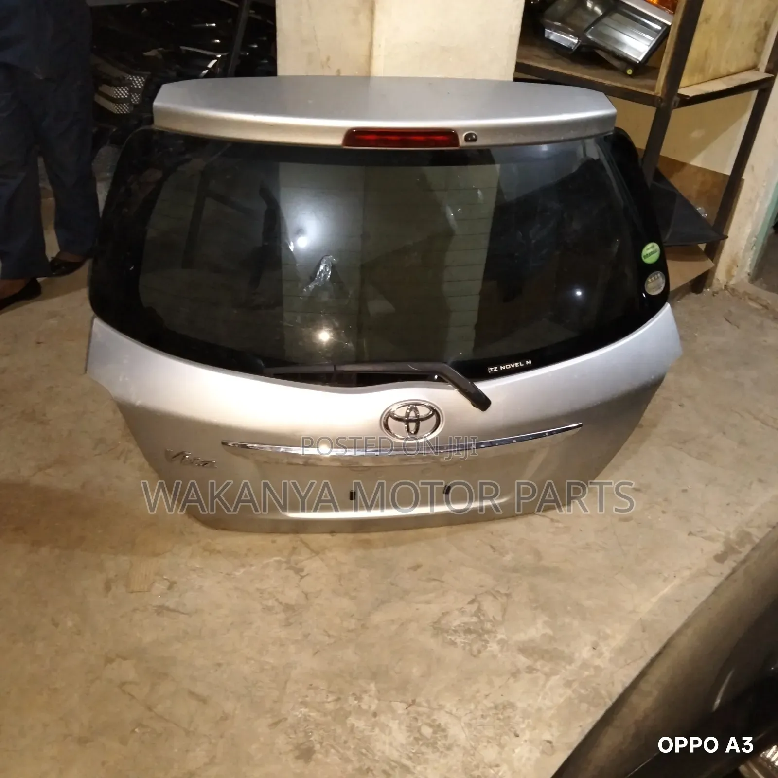 Toyota Vitz Jewela Model 2012/2013 Tailgate, Clean Ex Japan
