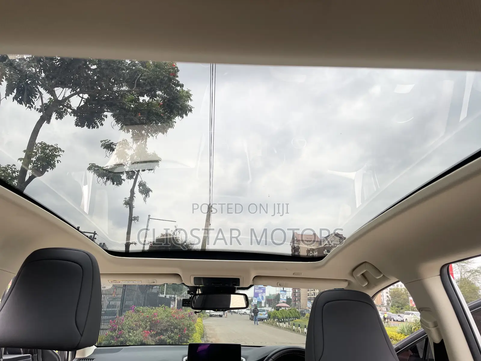 Lexus NX 300 FWD 2018 White