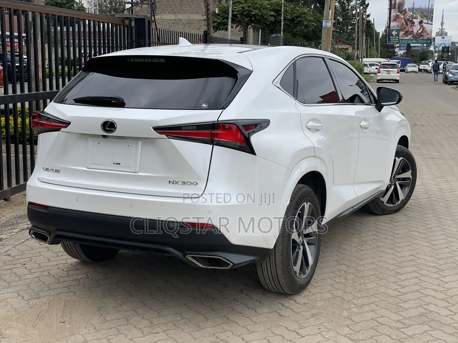 Lexus NX 300 FWD 2018 White