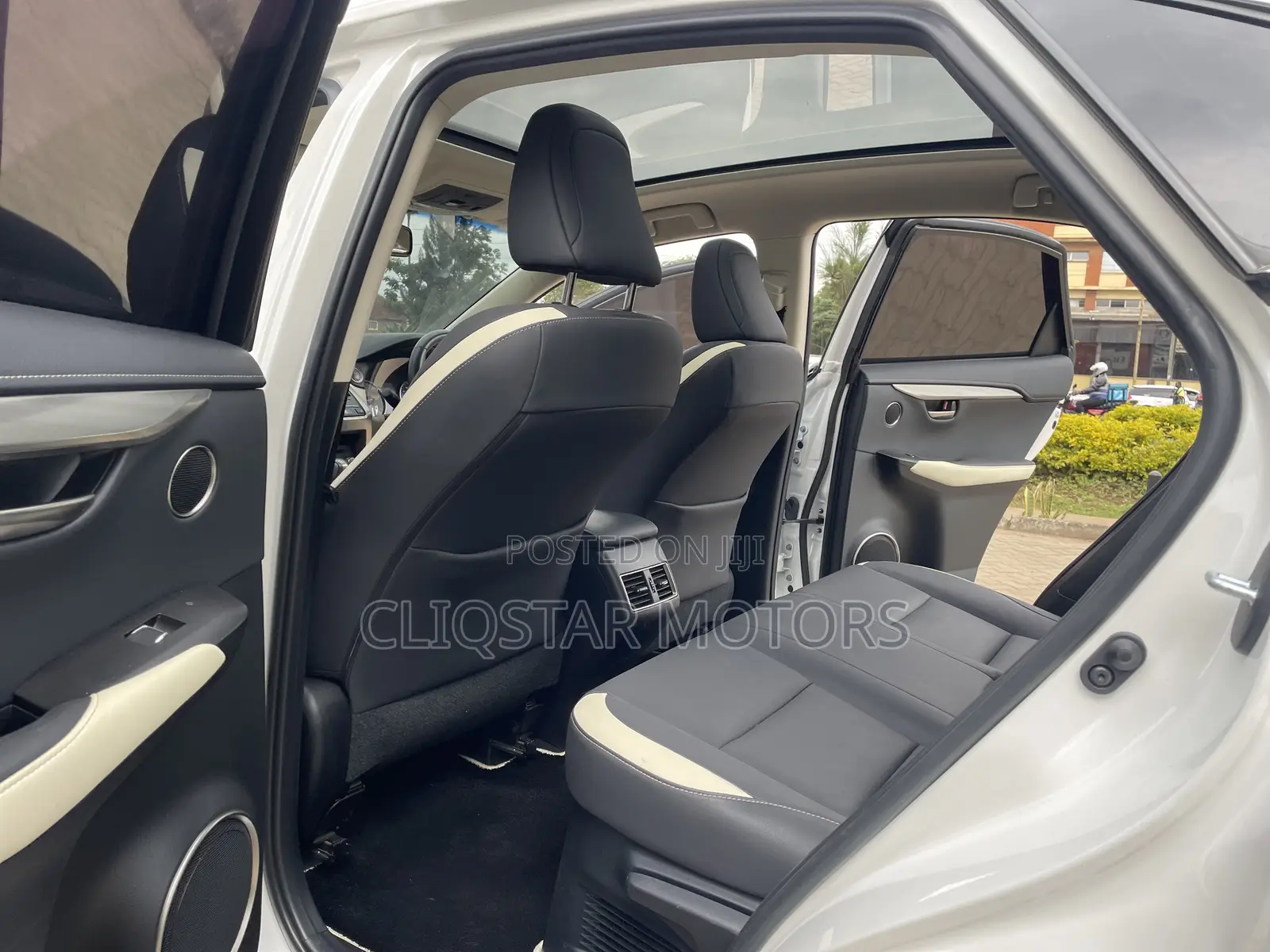 Lexus NX 300 FWD 2018 White