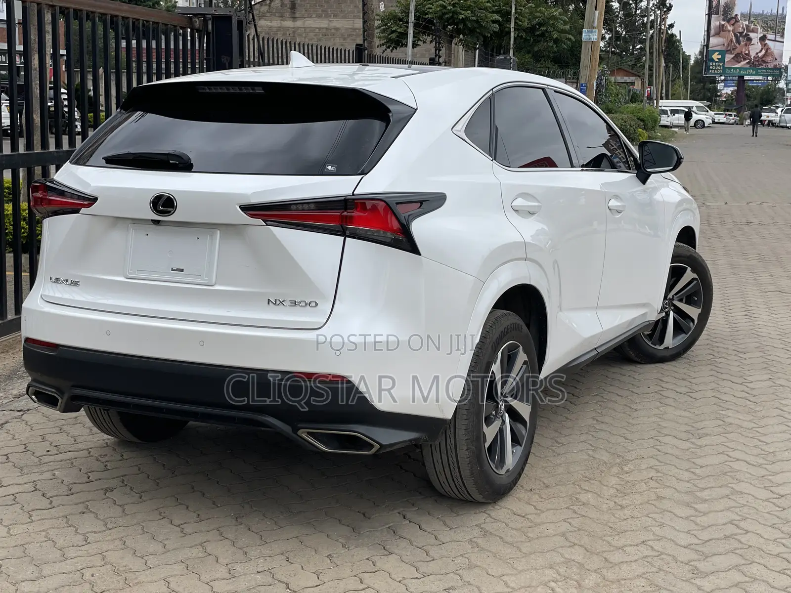 Lexus NX 300 FWD 2018 White