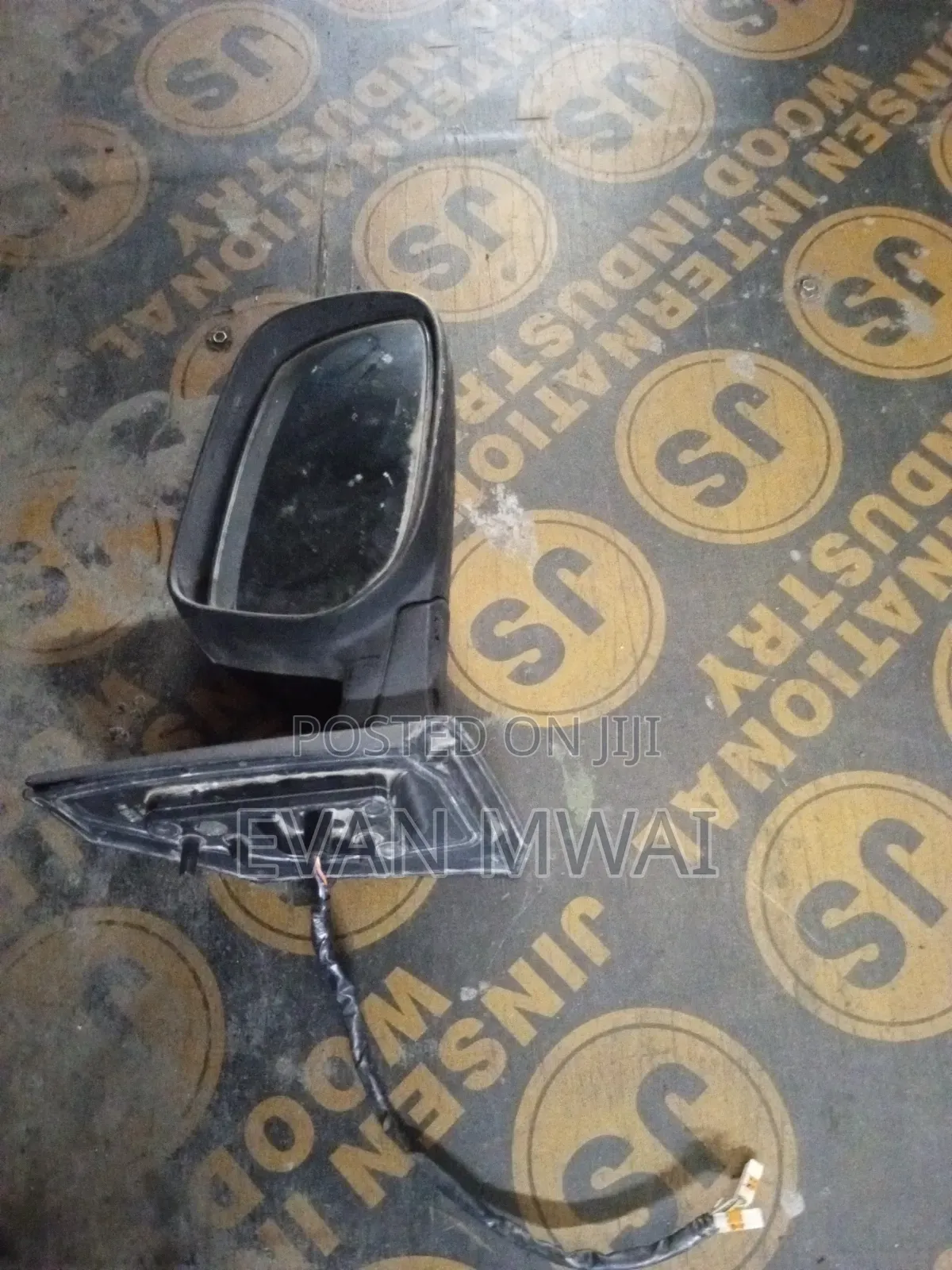 Premio 260 Side Mirror Right Only