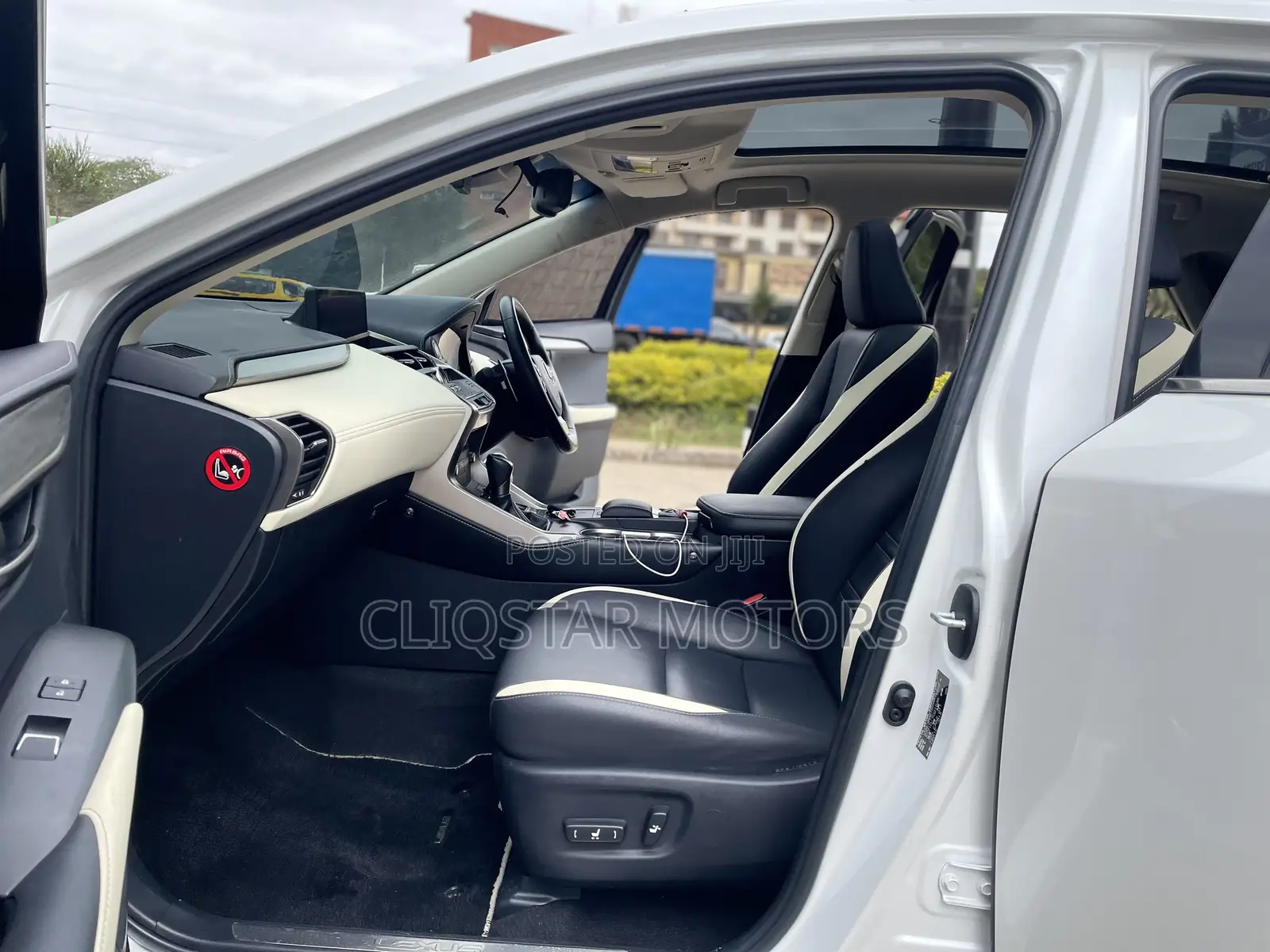 Lexus NX 300 FWD 2018 White