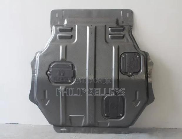 Underbody Shield to Protect the Engine Compartment of Mitsubishi