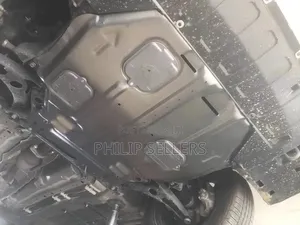 Underbody Shield to Protect the Engine Compartment of Mitsubishi