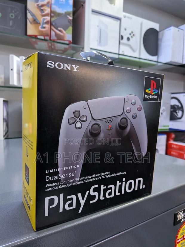 Ps5 30th Edition Controller - thumbnail 3