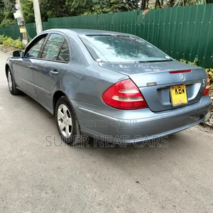 Mercedes-Benz E280 2007 Blue