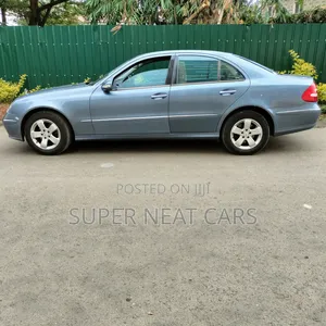 Mercedes-Benz E280 2007 Blue