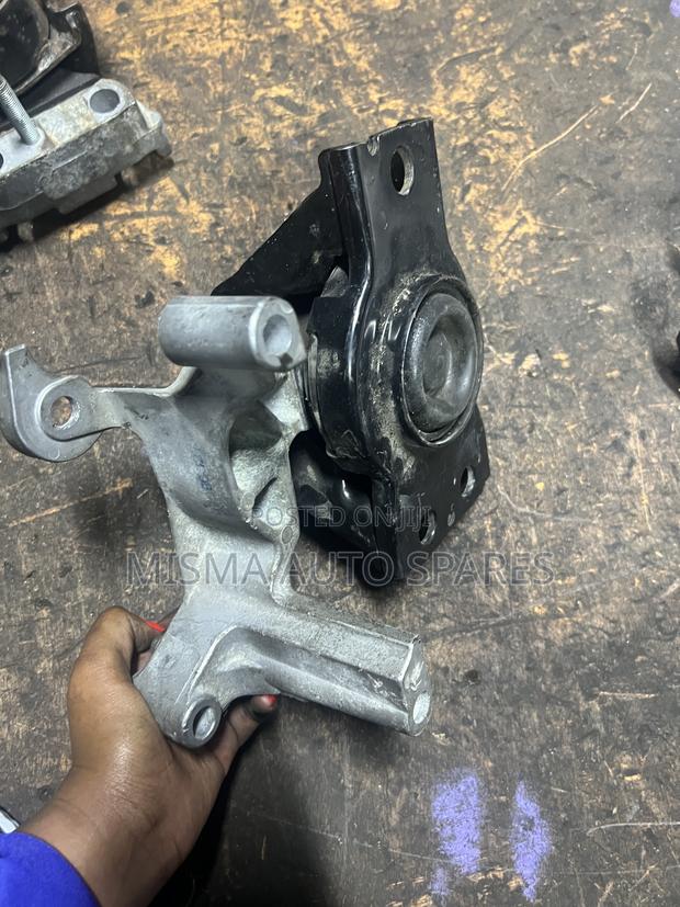 Engine Mounting Nissan Xtrail T31 - thumbnail 4