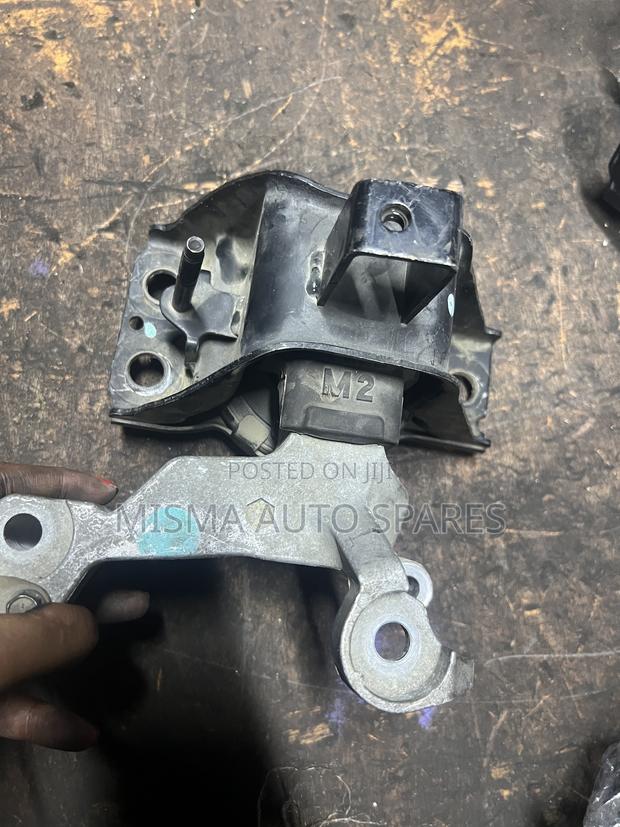 Engine Mounting Nissan Xtrail T31 - thumbnail 3