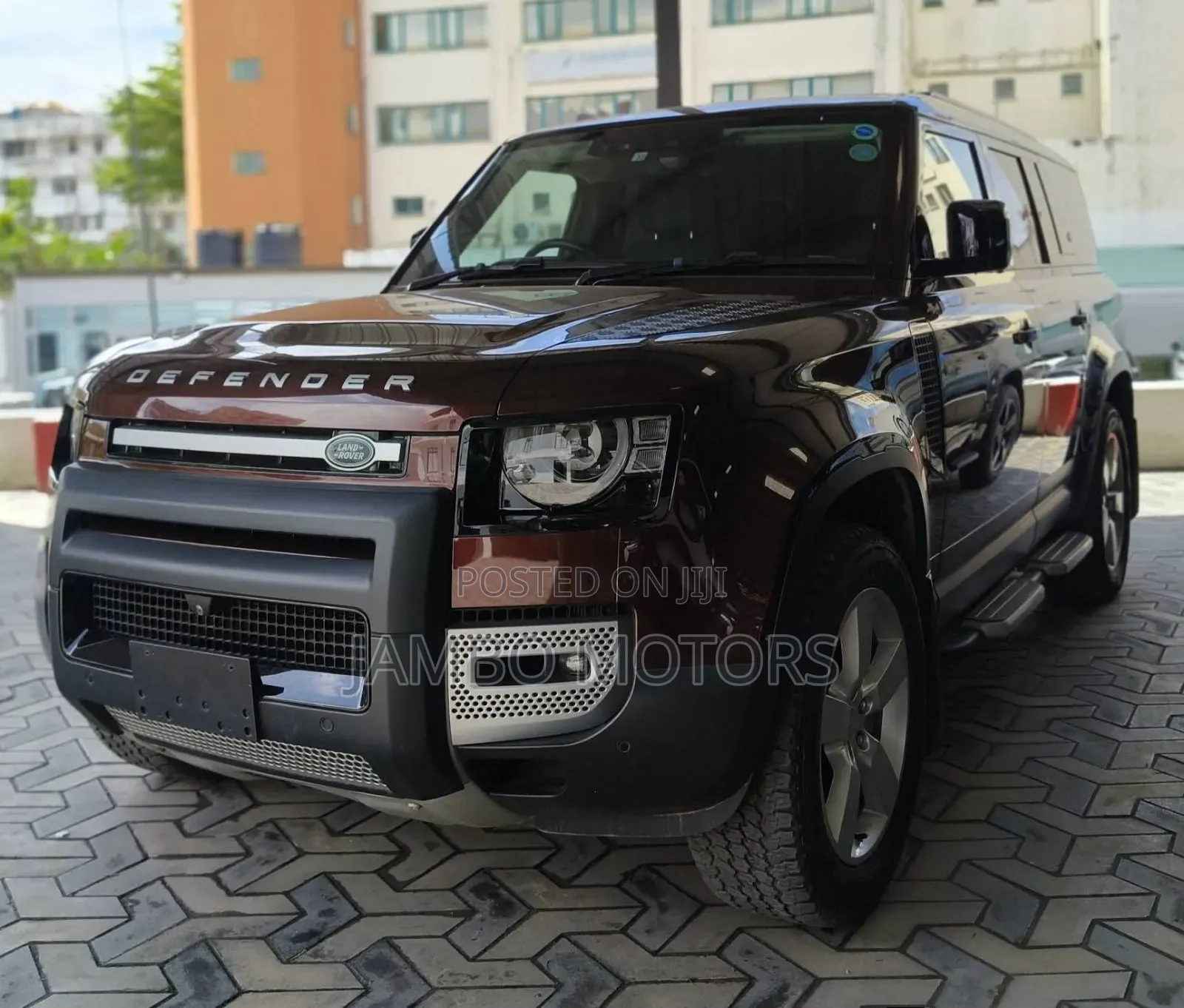 Land Rover Defender X-Dynamic SE 2023 Brown