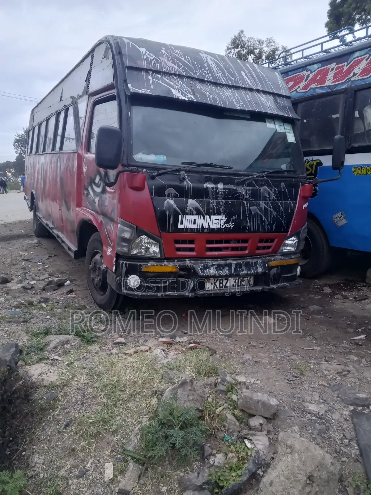 Isuzu NQR 2014 Red