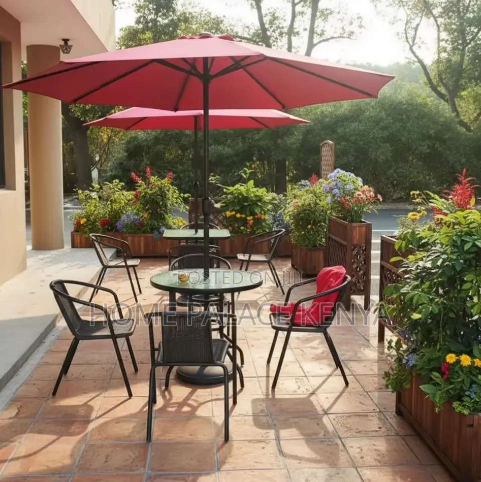 Outdoor Set: Aluminum Outdoor Dining Table With Umbrella