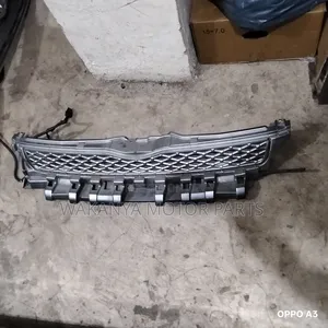 Toyota Voxy Model 2010/2012 Grille, Clean Original Ex Japan