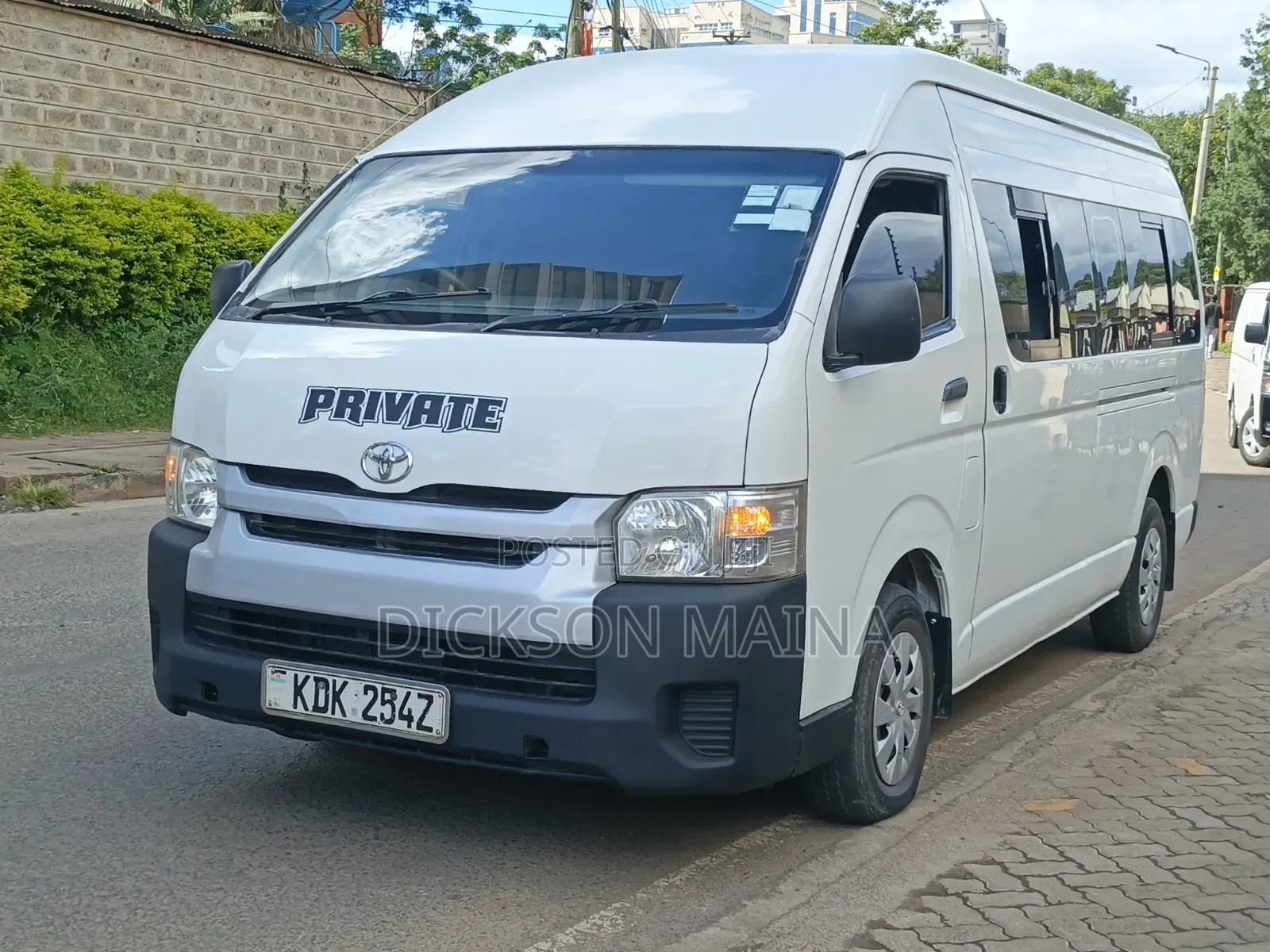 Toyota HiAce 2017 White