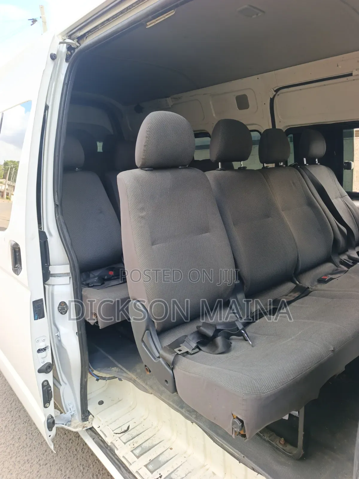 Toyota HiAce 2017 White