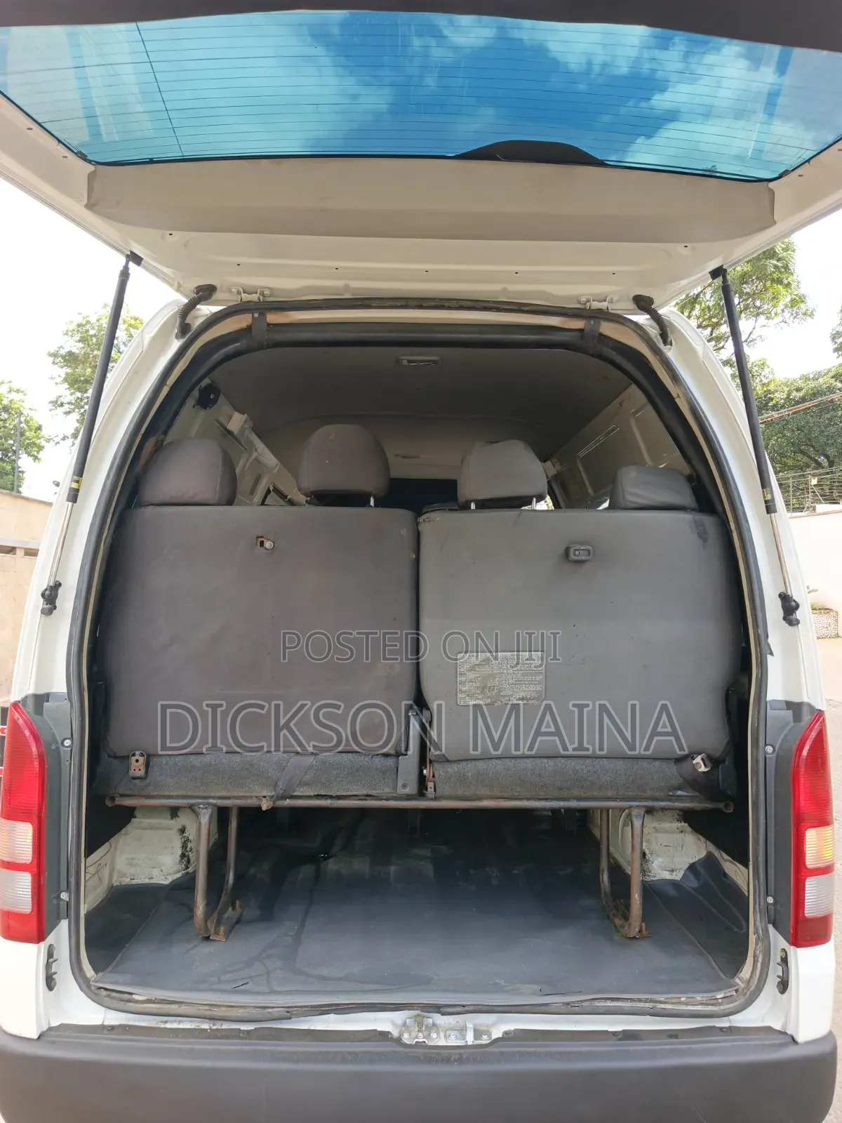 Toyota HiAce 2017 White