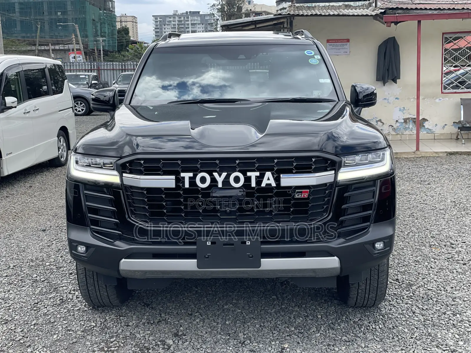 Toyota Land Cruiser LC300 2023 Black