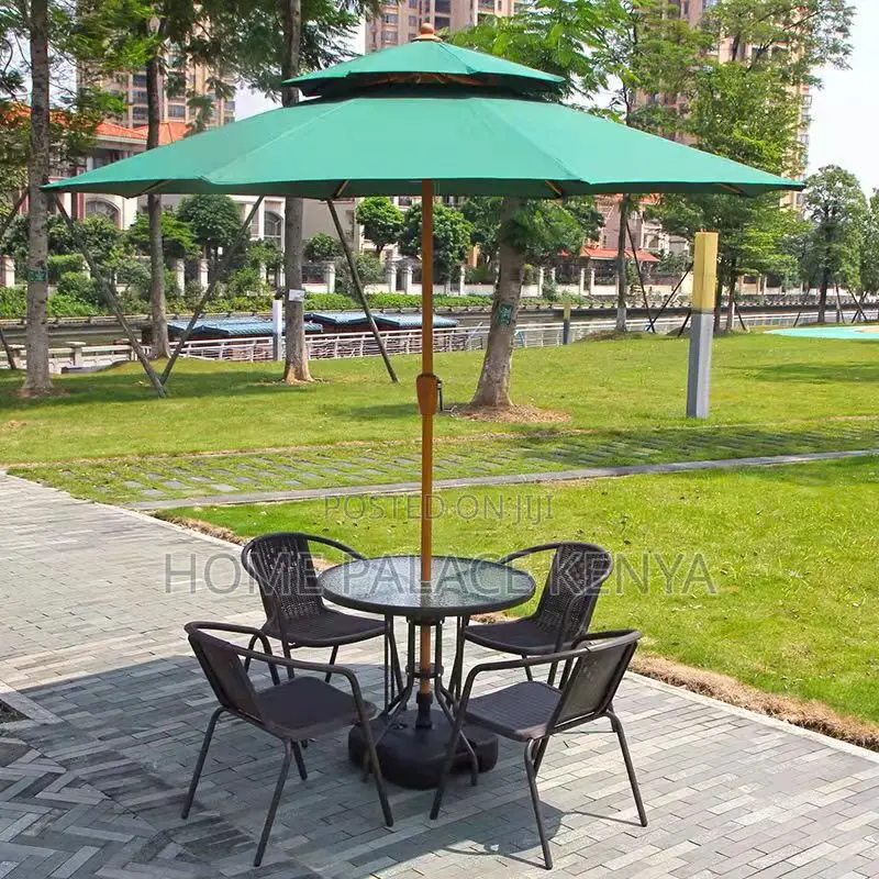 Outdoor Set: Aluminum Outdoor Dining Table With Umbrella