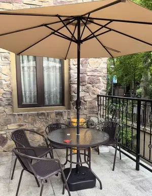 Outdoor Set: Aluminum Outdoor Dining Table With Umbrella