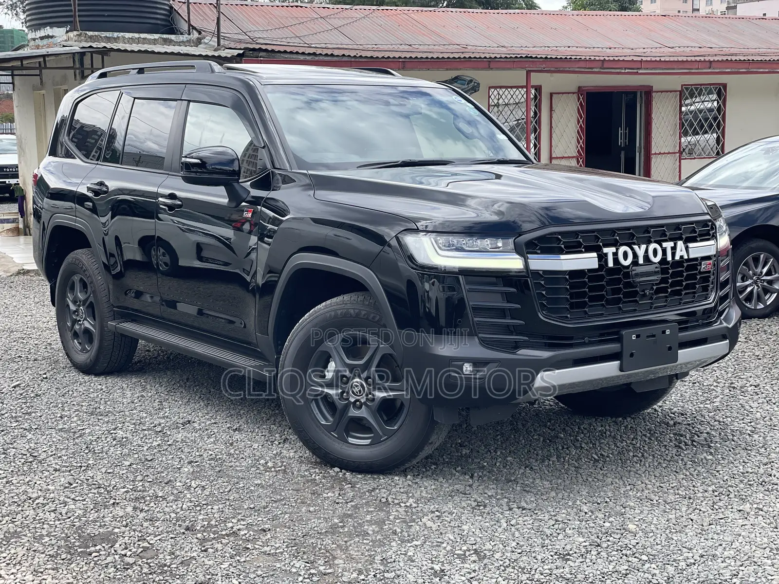Toyota Land Cruiser LC300 2023 Black