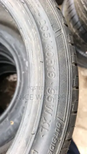 235/40r18 Greenlander