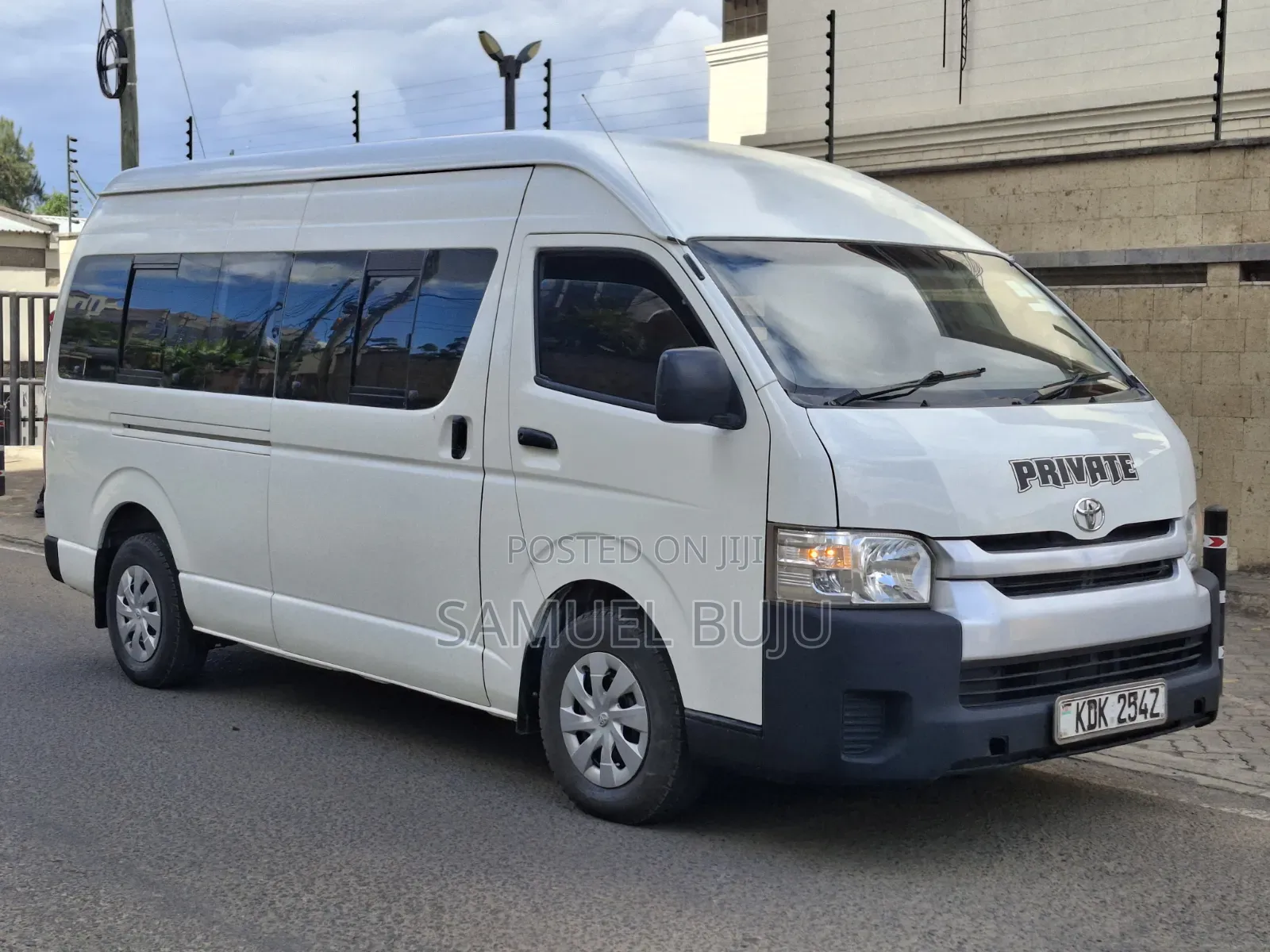 Toyota Grand HiAce 2017 White