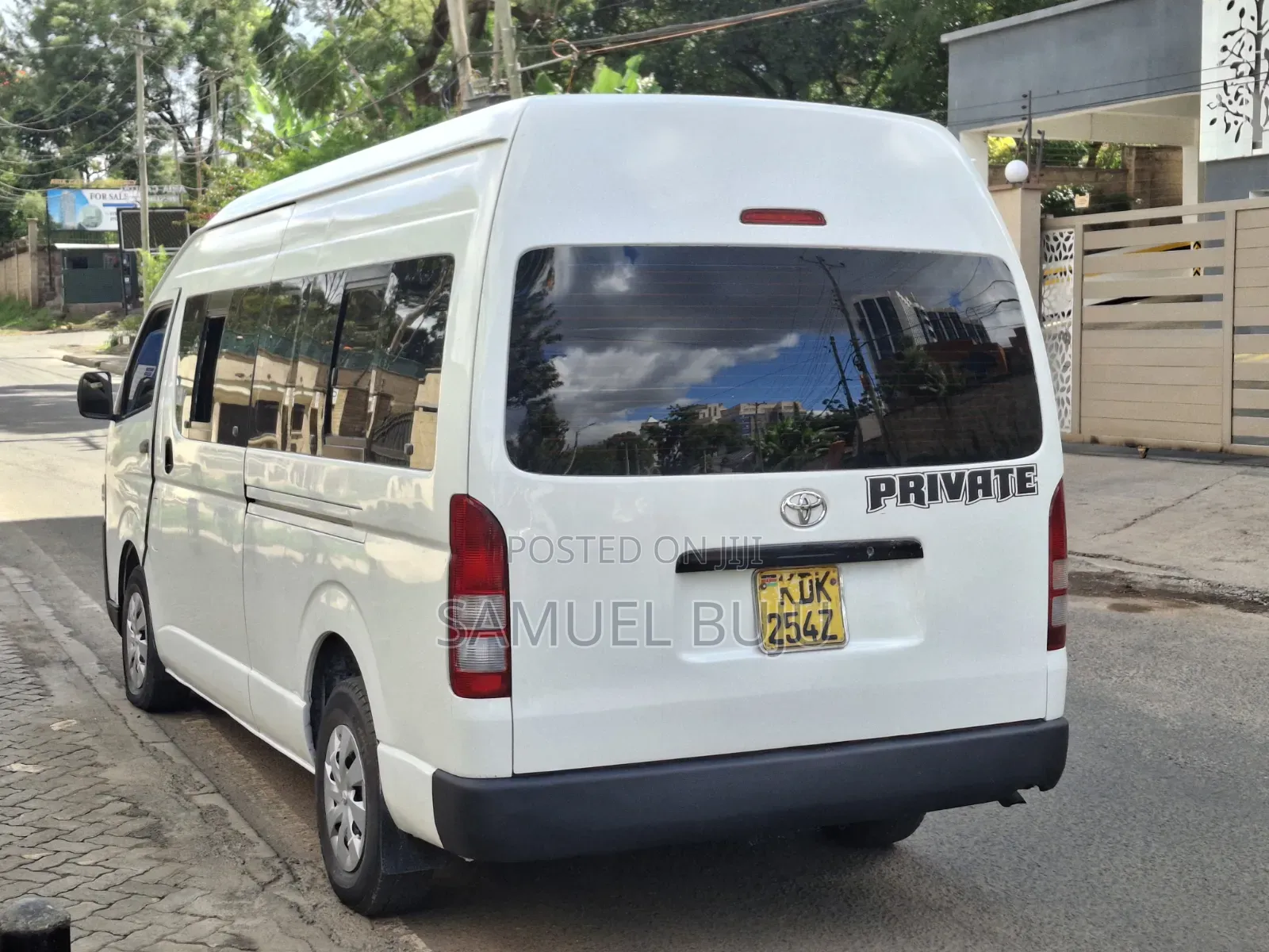 Toyota Grand HiAce 2017 White