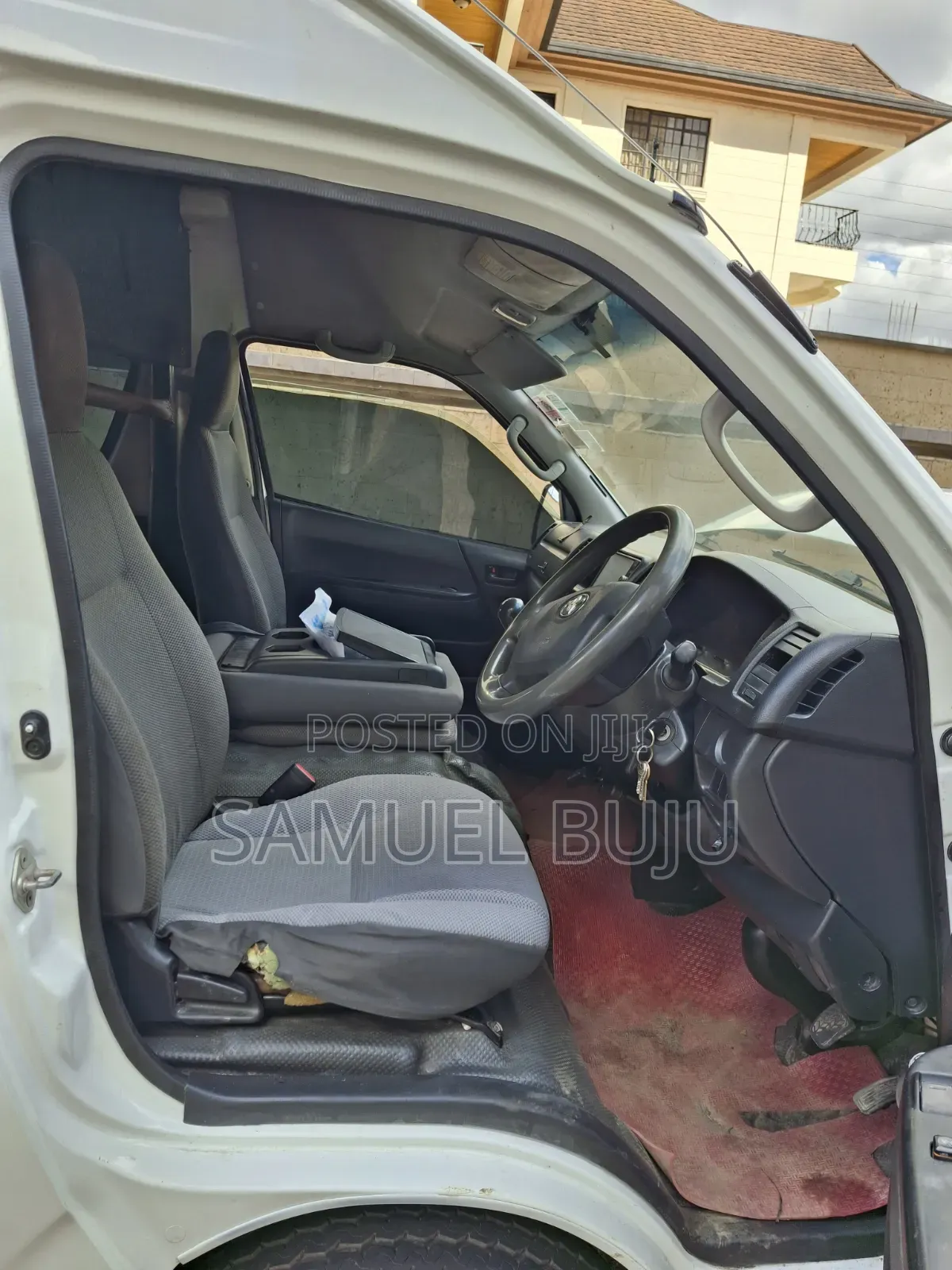 Toyota Grand HiAce 2017 White