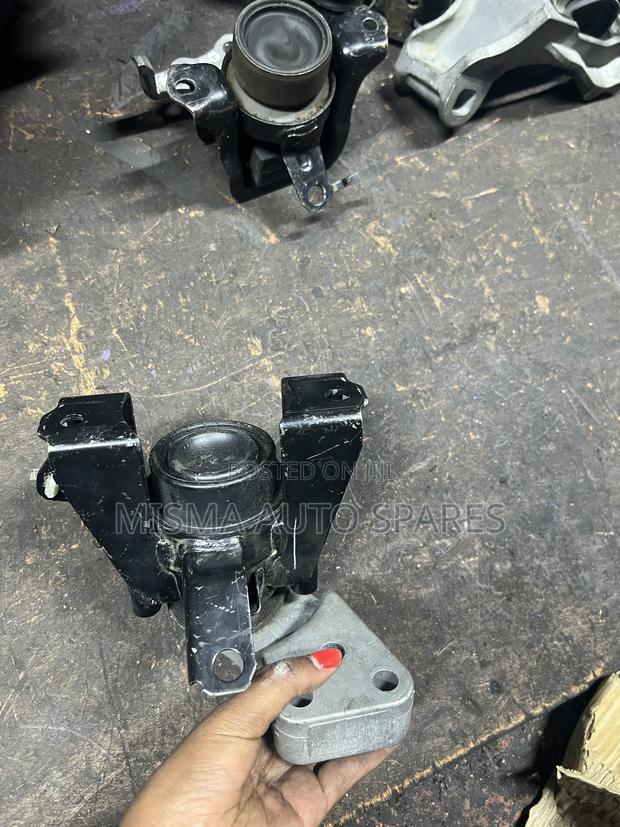 Mirage Engine Mounting - thumbnail 4