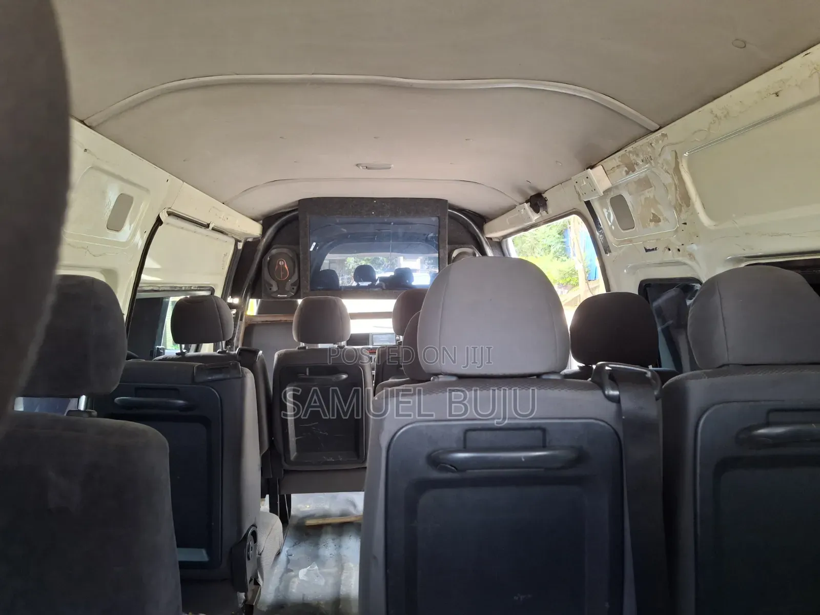 Toyota Grand HiAce 2017 White