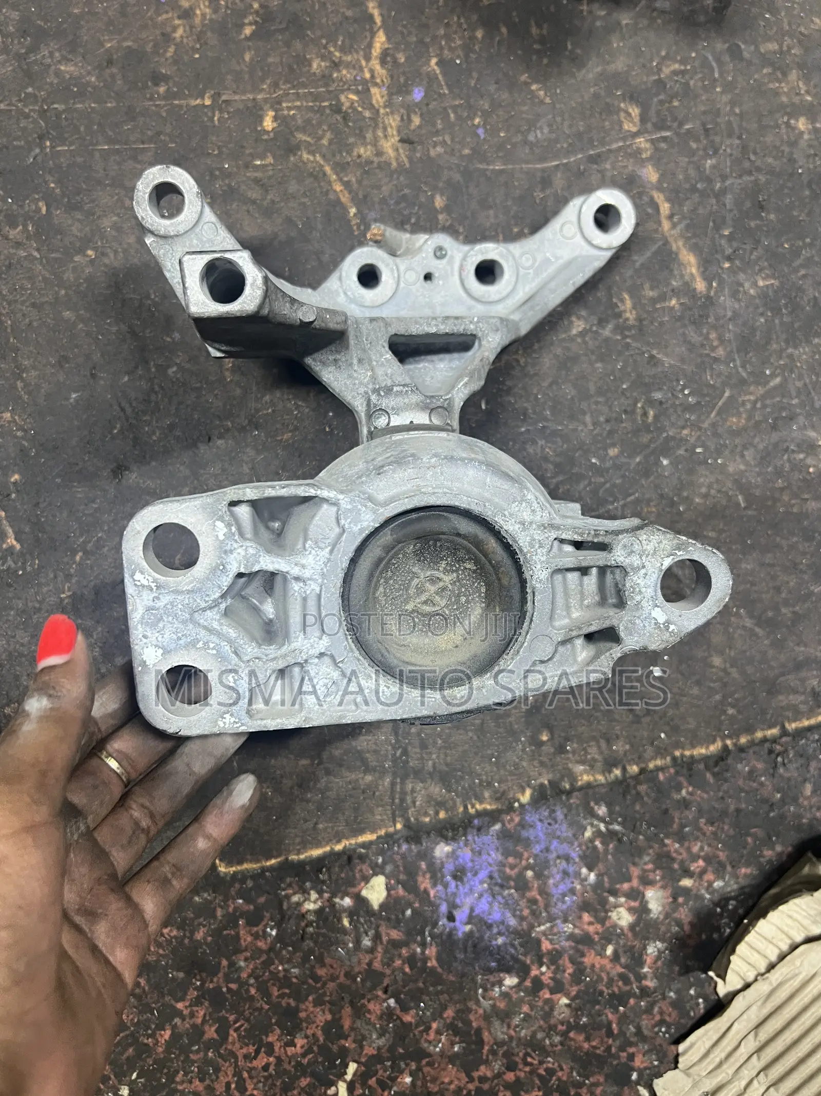 Nissan Xtrail T32 Engine Mounting