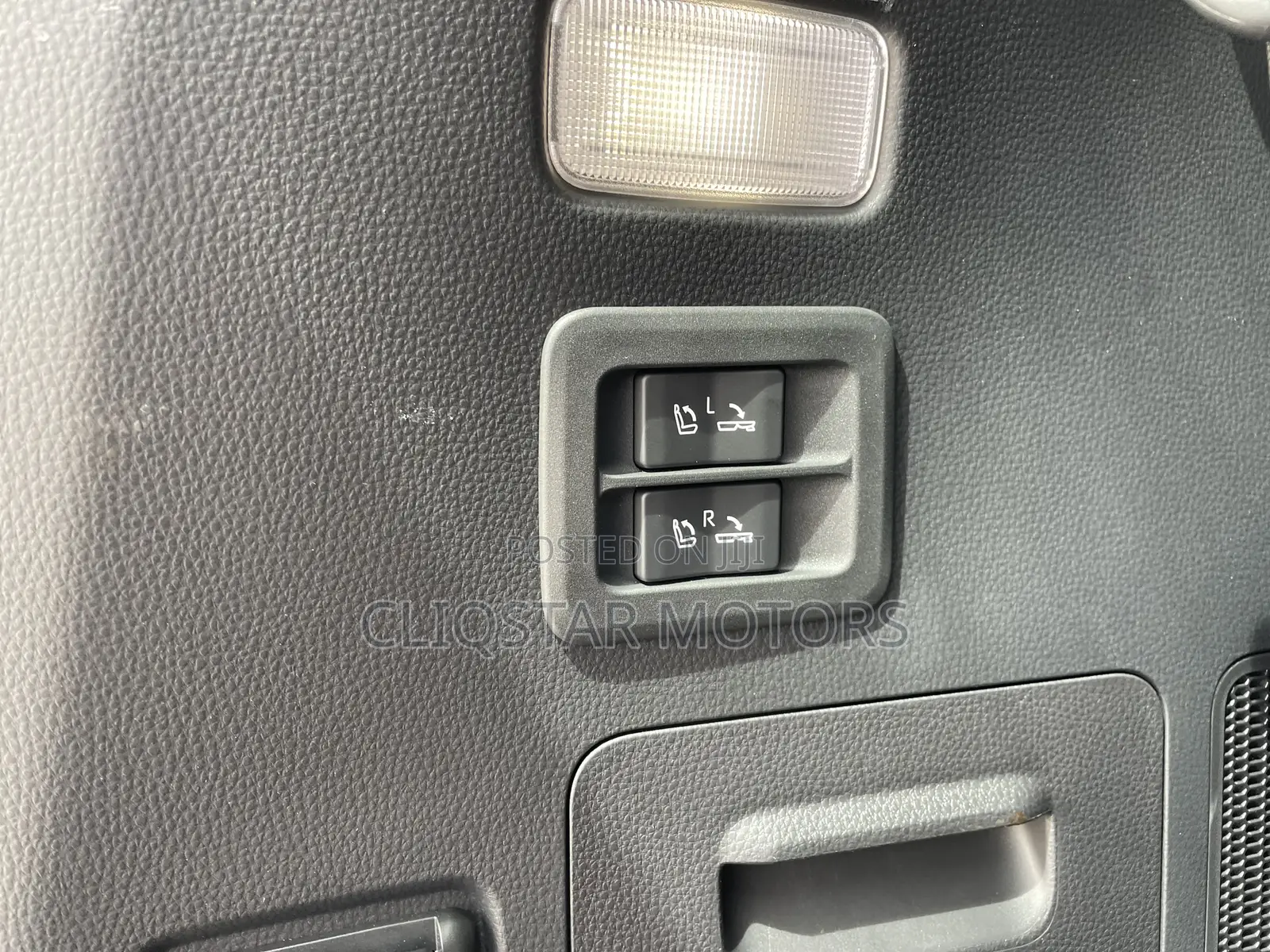 Toyota Land Cruiser LC300 2023 Black