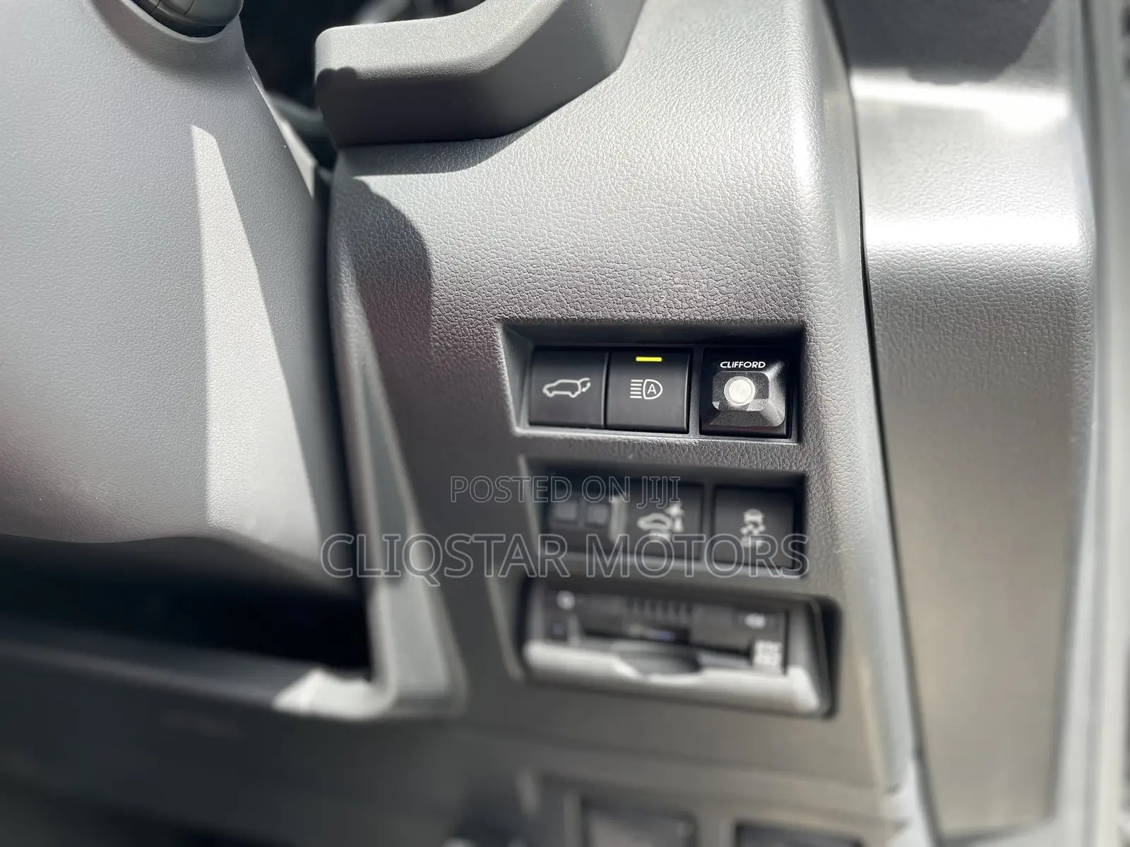 Toyota Land Cruiser LC300 2023 Black