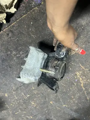 1az Engine Mounting for Noah /Voxy