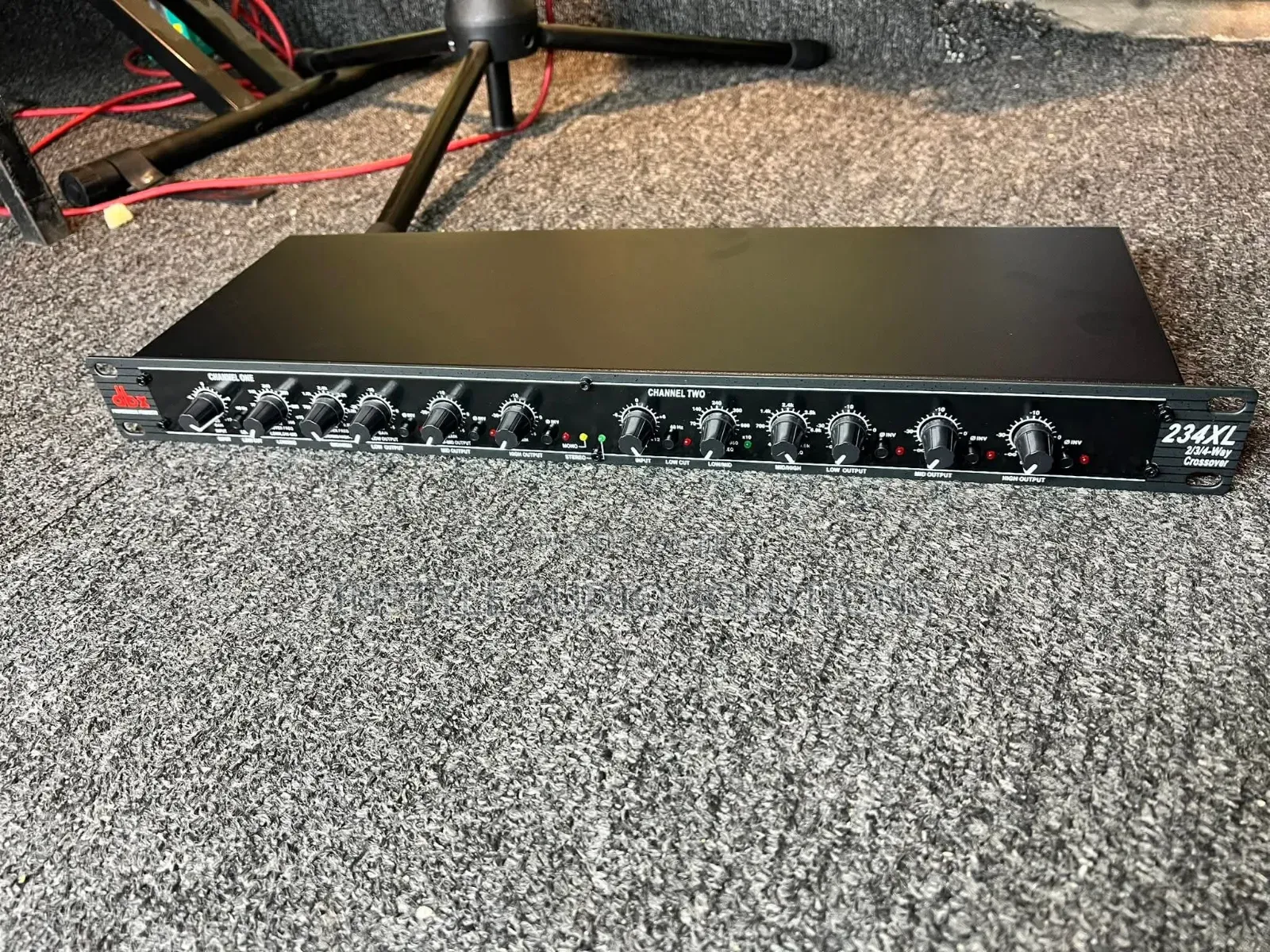 234xl DBX Professional Crossover