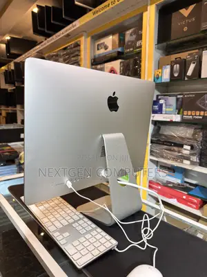 Desktop Computer Apple iMac 8GB Intel Core i5 SSD 256GB