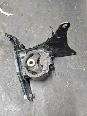 Gear Box Mounting Toyota Ractis