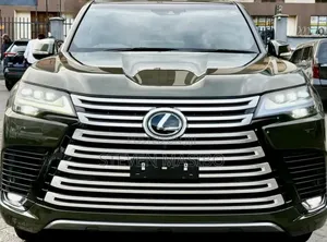 Lexus LX 600 2022 Green