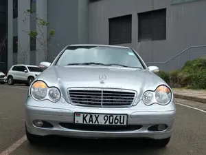 Mercedes-Benz C200 2003 Silver