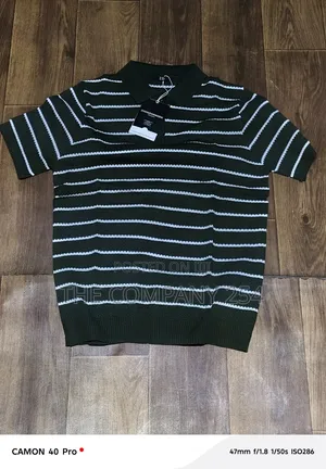 Quality Casual Stripped Collar Knitted Men Shirts Available