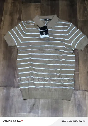 Quality Casual Stripped Collar Knitted Men Shirts Available