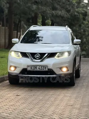 Nissan X-Trail 2.0 Petrol AWD 2017 White