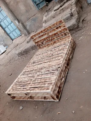 5*6 Pallet Bed- Fairly Blazed Pallet Bed-Detachable Diy