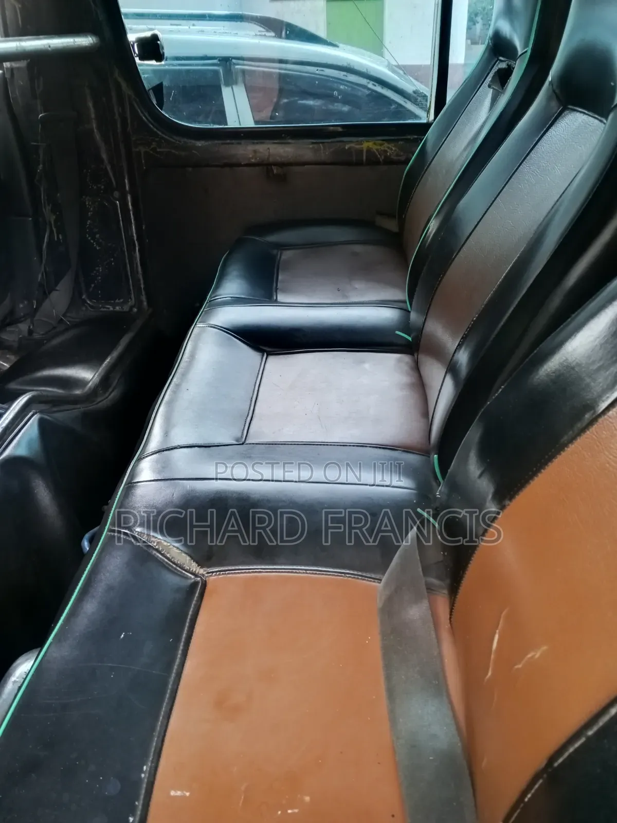 Toyota HiAce 2002 Blue