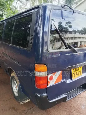 Toyota HiAce 2002 Blue
