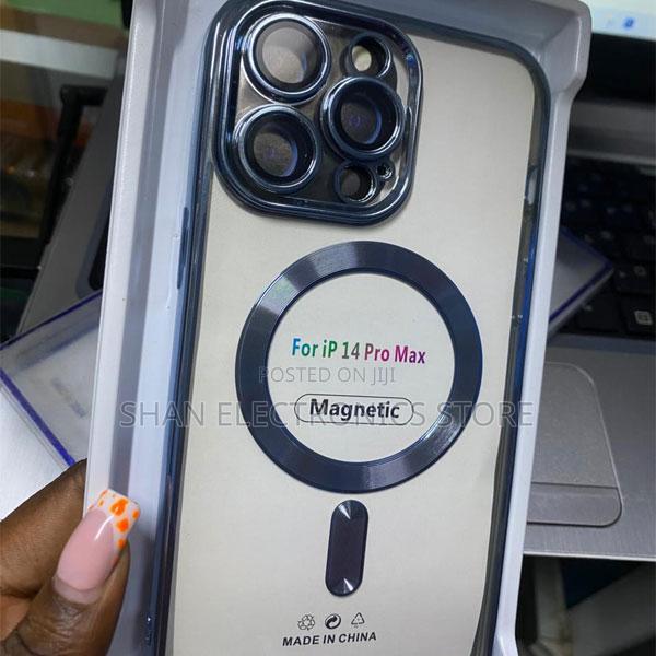 Apple iPhone 14 Pro Max Magnetic Case - thumbnail 3