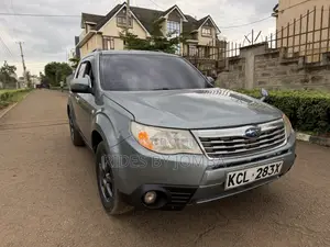 Subaru Forester 2010 Silver
